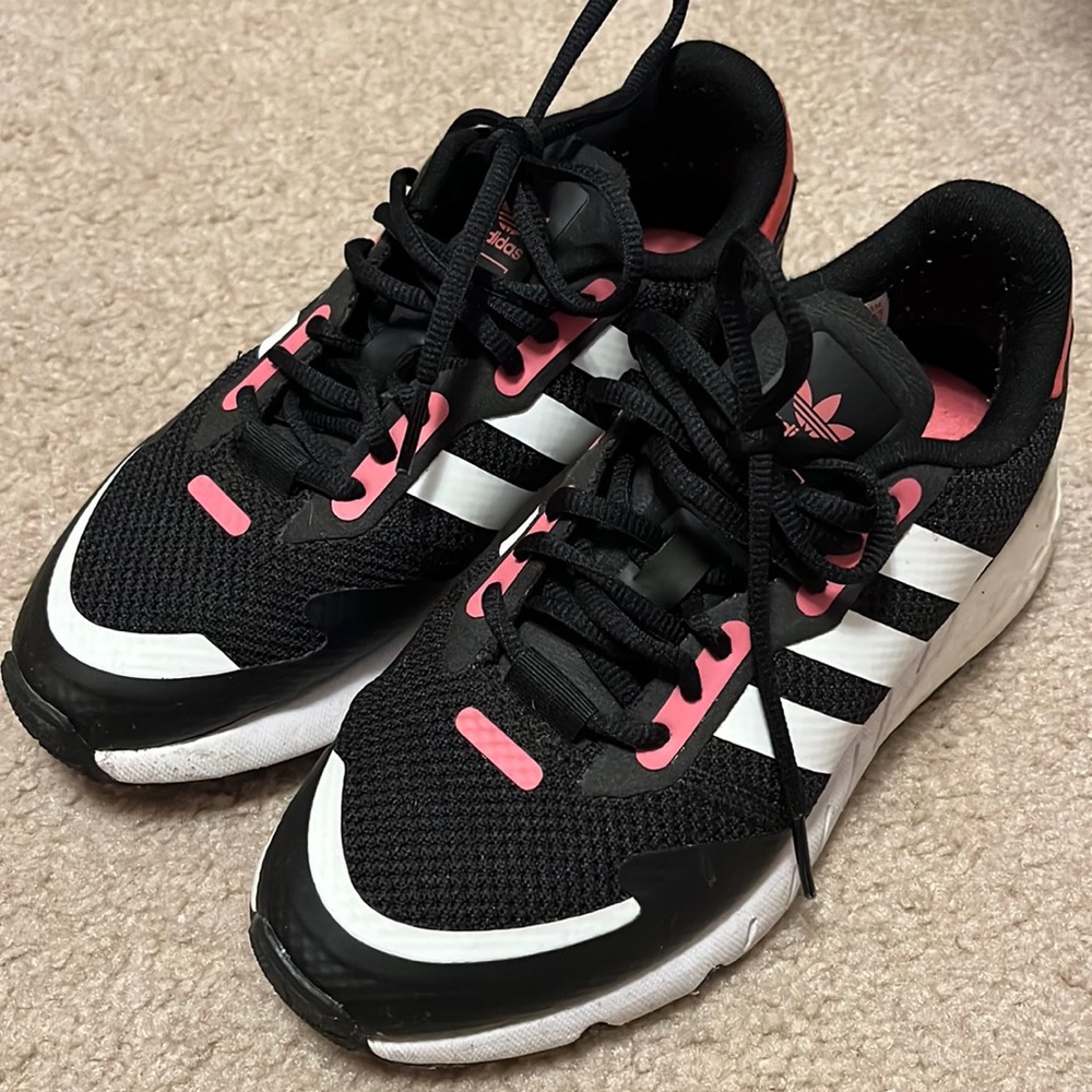 Adidas Women ZX 1k Boost Sneaker Sz 5